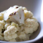 Garlic Mashed Cauliflower: A Creamy Low-Carb Delight