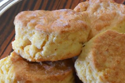 Crave-Worthy Low Carb Pizza Crust: Healthy & Delicious!