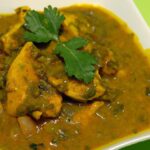 Savor the Flavors: Authentic Indian Chicken & Spinach Curry